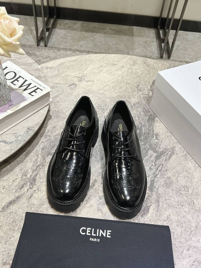 Celine Ss24 New Arrival～ 思琳经典厚底鞋2024 鞋型乖巧，时髦复古、增高效果满分，搭配个袜子也太好看了！ 甄选进口小牛皮材质，内里水染